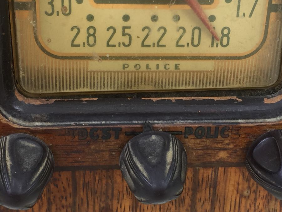 Vintage Art Deco Philco Wooden Tube Police Radio - May Need Servicing And Rewiring [Photo 8]