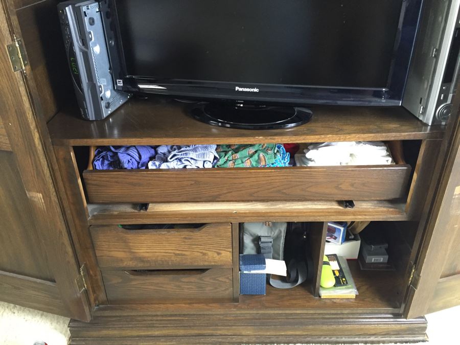 Pennsylvania House Wooden Armoire Cabinet [Photo 11]