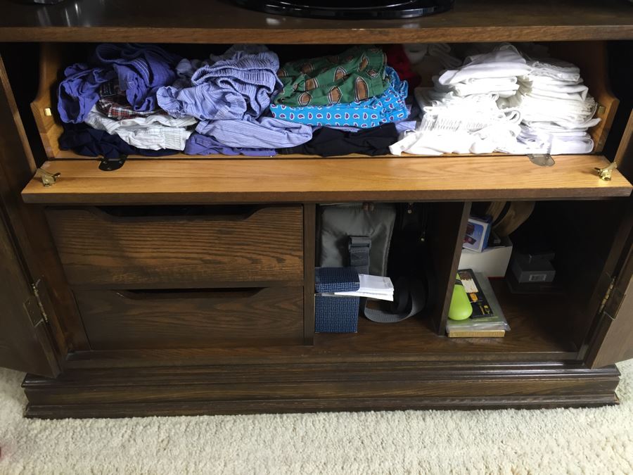 Pennsylvania House Wooden Armoire Cabinet [Photo 12]