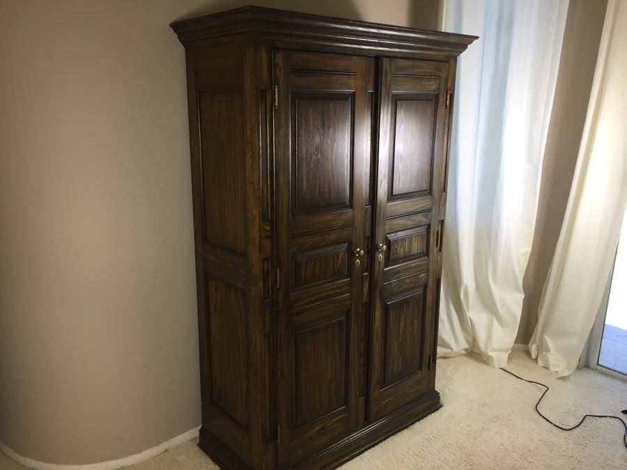 Pennsylvania House Wooden Armoire Cabinet [Photo 7]
