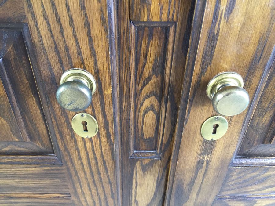 Pennsylvania House Wooden Armoire Cabinet [Photo 5]