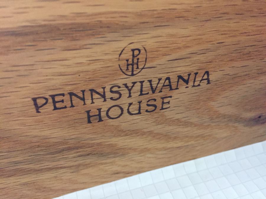 Pennsylvania House Wooden Chest Of Drawers Dresser With 3-Panel Beveled Glass Mirror [Photo 3]