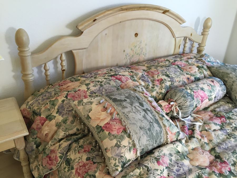 Nice Queen Size Turned Pine Wood Bed With Bedding, Box Spring And Mattress [Photo 9]