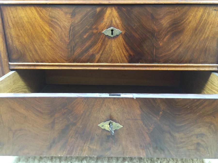 Stunning Antique Chest Of Drawers With Flip Top, Lockable Drawers And Skeleton Key [Photo 11]