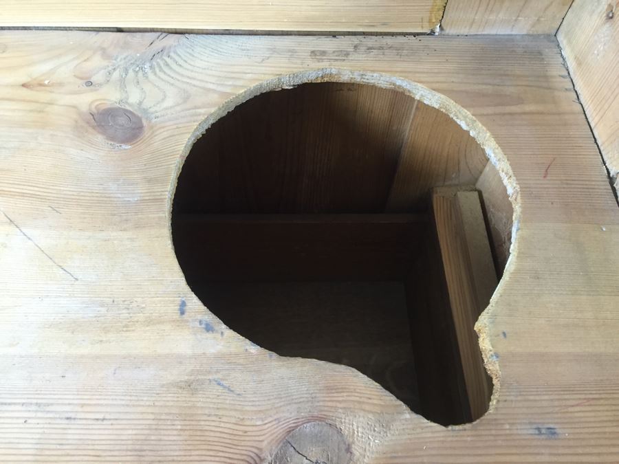 Stunning Antique Chest Of Drawers With Flip Top, Lockable Drawers And Skeleton Key [Photo 19]