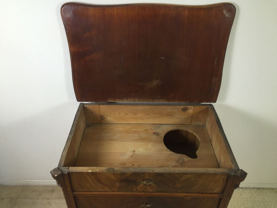 Stunning Antique Chest Of Drawers With Flip Top, Lockable Drawers And Skeleton Key [Photo 23]