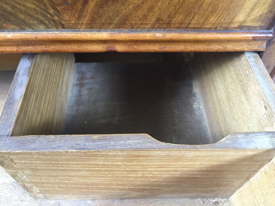 Stunning Antique Chest Of Drawers With Flip Top, Lockable Drawers And Skeleton Key [Photo 18]