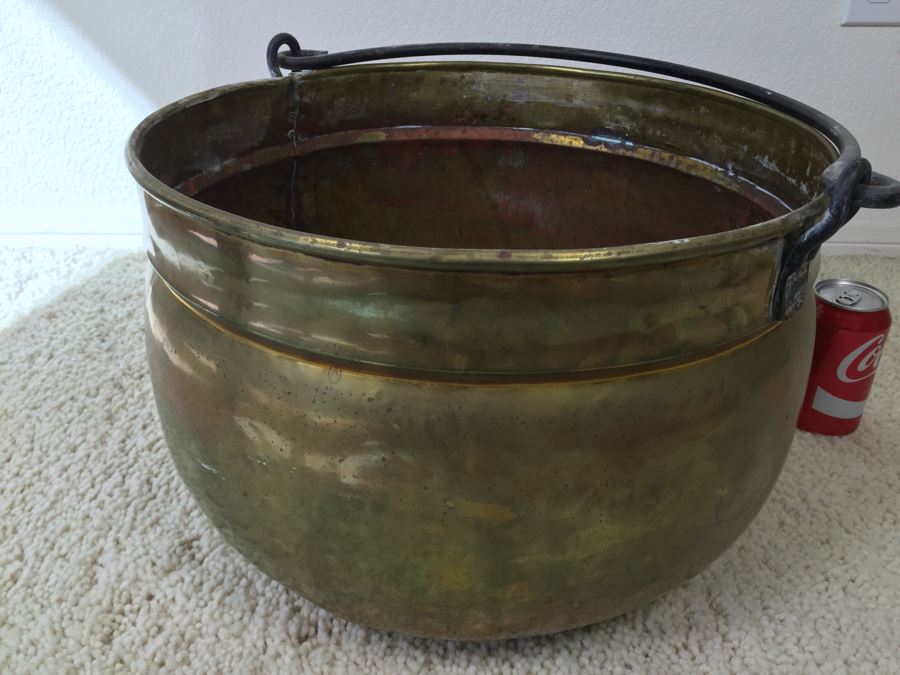 Large Hand Hammered Brass Pot With Wrought Iron Handle [Photo 7]