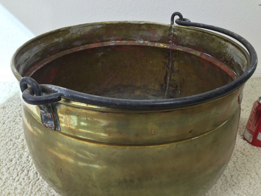 Large Hand Hammered Brass Pot With Wrought Iron Handle [Photo 2]