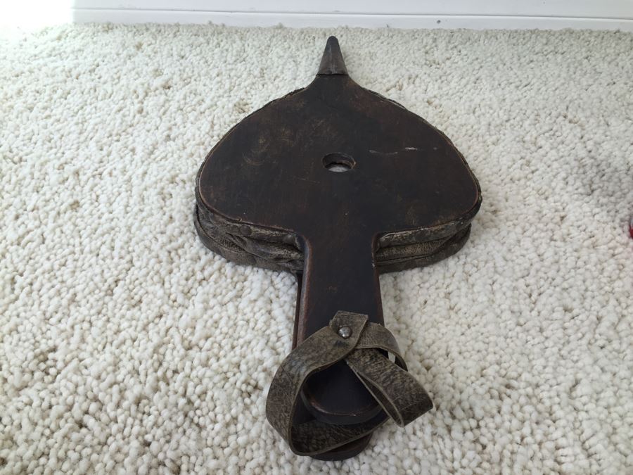 Vintage Wooden Fireplace Bellows With Brass Deer Plaque [Photo 12]