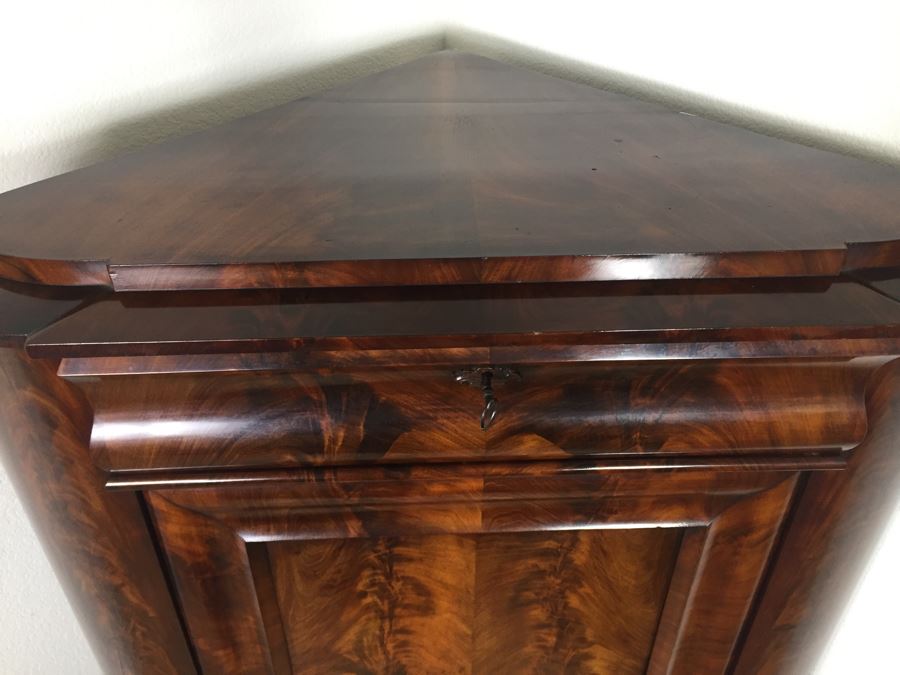 STUNNING Antique Burled Walnut Corner Cupboard China Cabinet With Lockable Door And Drawer And Skeleton Key [Photo 15]