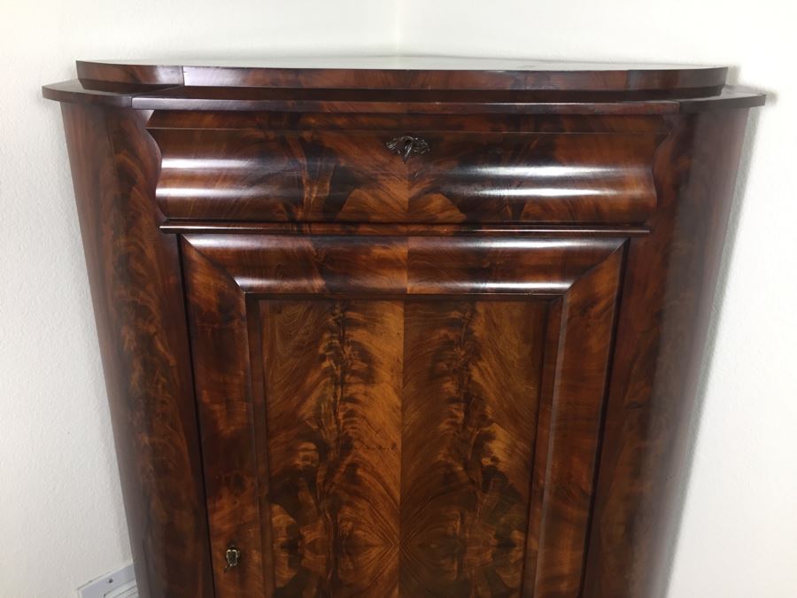 STUNNING Antique Burled Walnut Corner Cupboard China Cabinet With Lockable Door And Drawer And Skeleton Key [Photo 8]