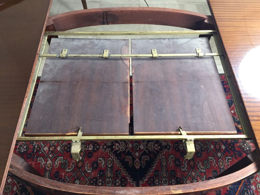 Stunning Mid-Century Style Formal Dining Table In Excellent Condition With Built-In Leaves And 8 Dining Chairs [Photo 10]