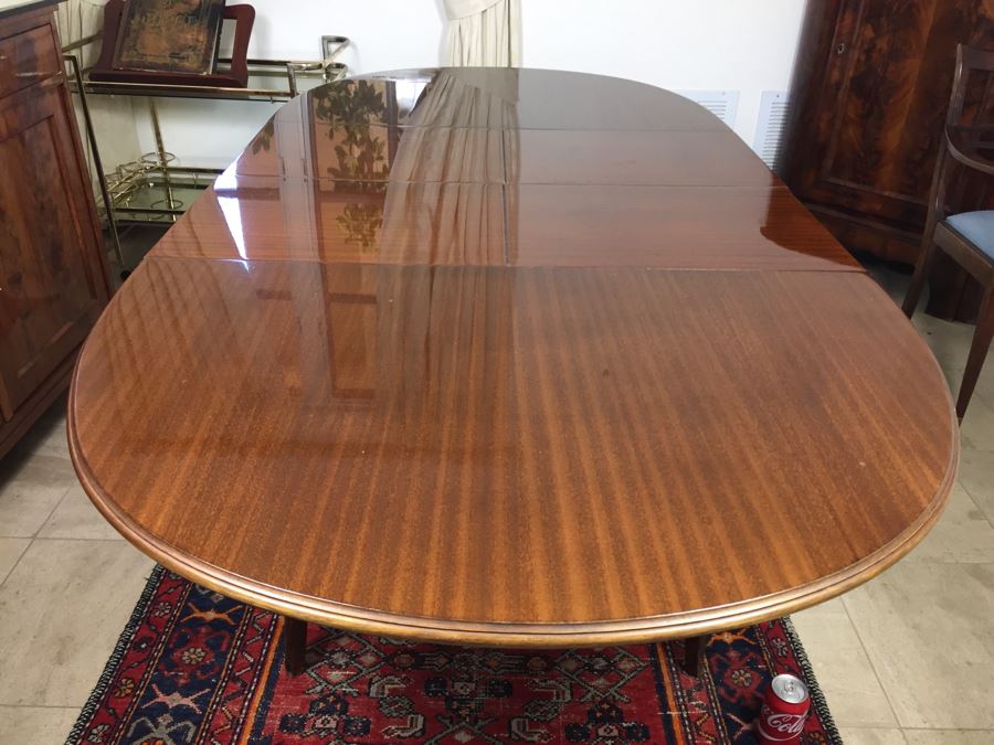 Stunning Mid-Century Style Formal Dining Table In Excellent Condition With Built-In Leaves And 8 Dining Chairs [Photo 14]
