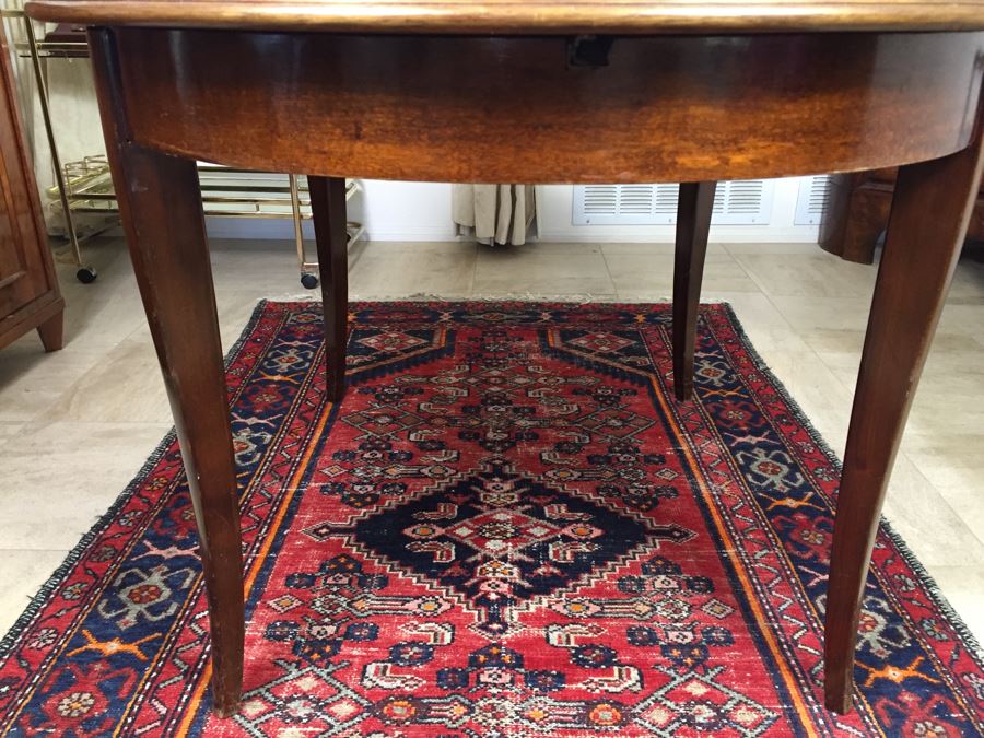 Stunning Mid-Century Style Formal Dining Table In Excellent Condition With Built-In Leaves And 8 Dining Chairs [Photo 6]