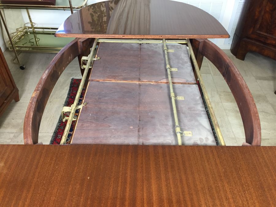 Stunning Mid-Century Style Formal Dining Table In Excellent Condition With Built-In Leaves And 8 Dining Chairs [Photo 11]