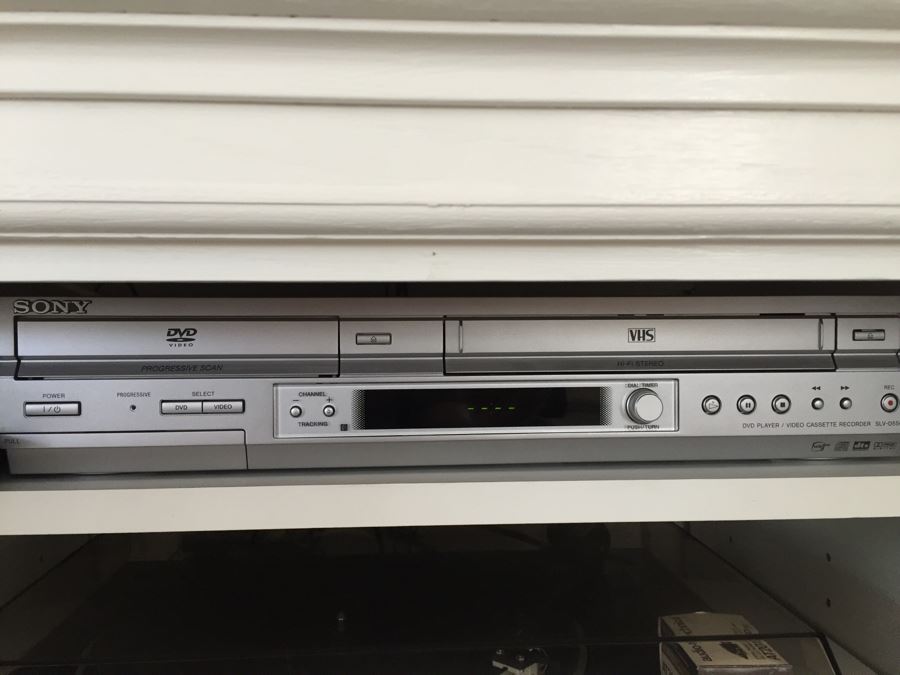 SONY DVD Player And VCR SLV-D550P