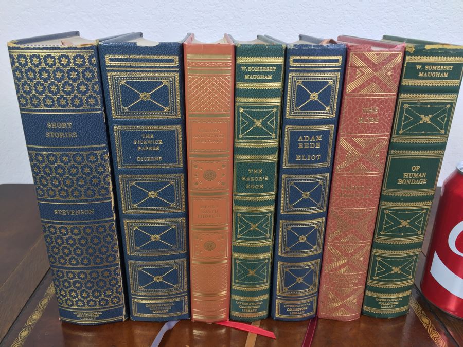 Set Of 7 Leather Bound International Collectors Library Books - The Pickwick Papers By Dickens, Walden And Other Writings By Henry David Thoreau, Of Human Bondage W. Somerset Maugham And More [Photo 1]