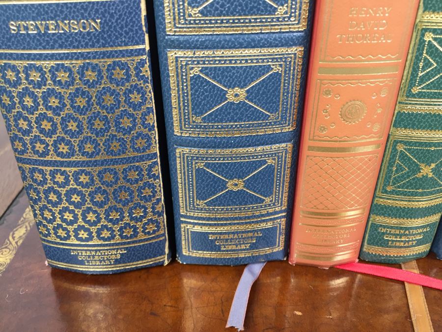 Set Of 7 Leather Bound International Collectors Library Books - The Pickwick Papers By Dickens, Walden And Other Writings By Henry David Thoreau, Of Human Bondage W. Somerset Maugham And More [Photo 9]