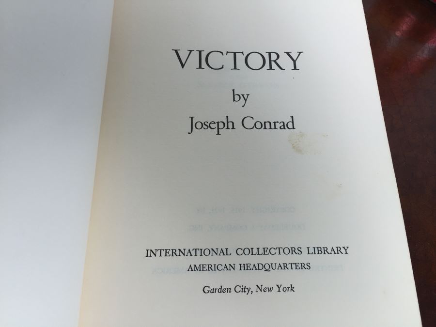 Set Of 7 Leather Bound International Collectors Library Books - Vanity Fair By William Makepeace Thackeray, Camille By Alexandre Dumas, Victory By Joseph Conrad And More [Photo 15]