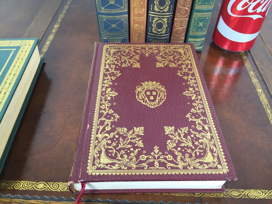 Set Of 7 Leather Bound International Collectors Library Books - Vanity Fair By William Makepeace Thackeray, Camille By Alexandre Dumas, Victory By Joseph Conrad And More [Photo 3]