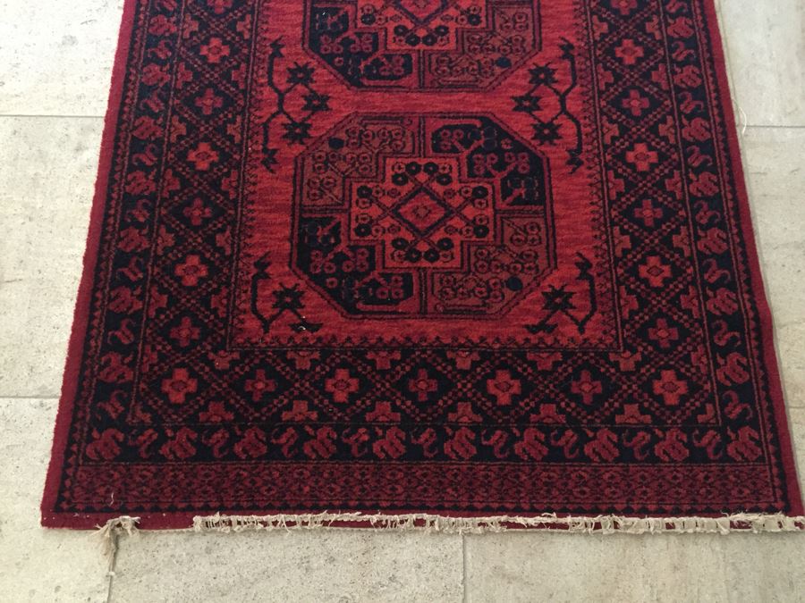 Red And Black Rug With Geometric Patterns [Photo 5]
