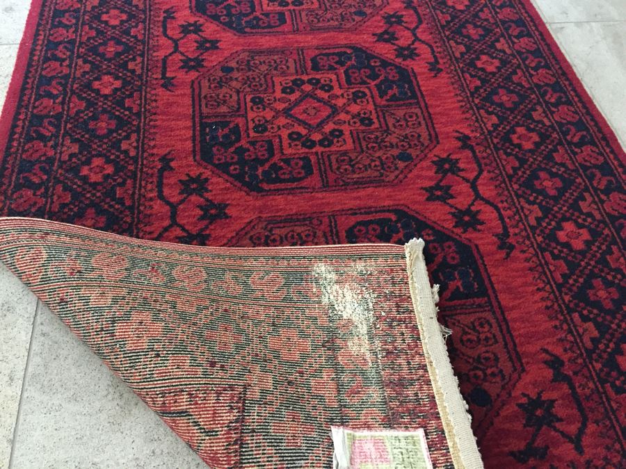 Red And Black Rug With Geometric Patterns [Photo 9]
