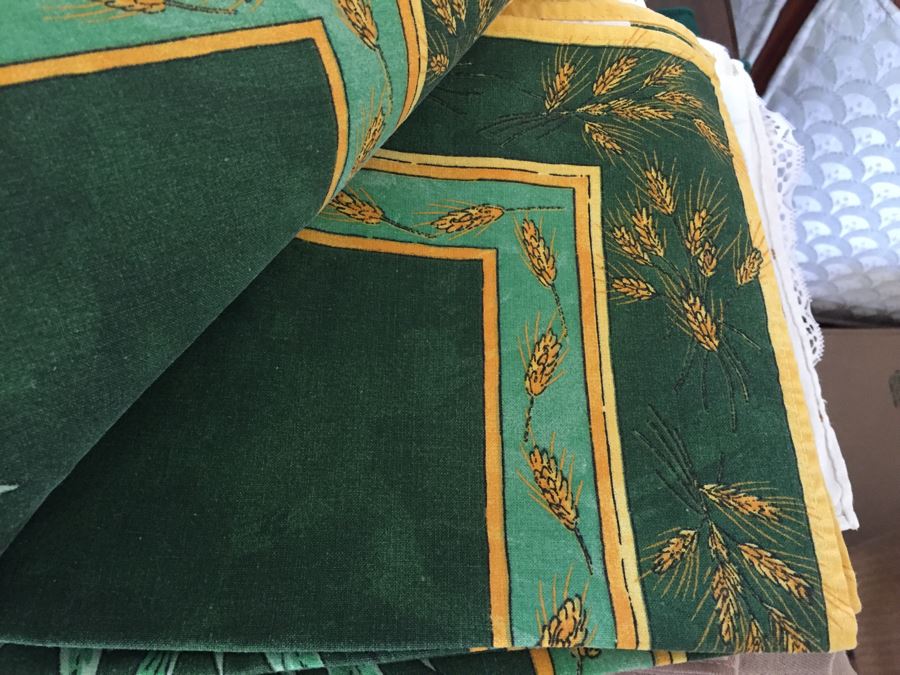 Large Linen Lot With Placemats, Trivets, Beveled Glass Mirrors And S&P Shakers [Photo 8]