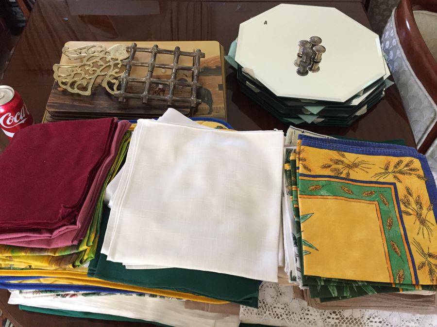 Large Linen Lot With Placemats, Trivets, Beveled Glass Mirrors And S&P Shakers [Photo 1]