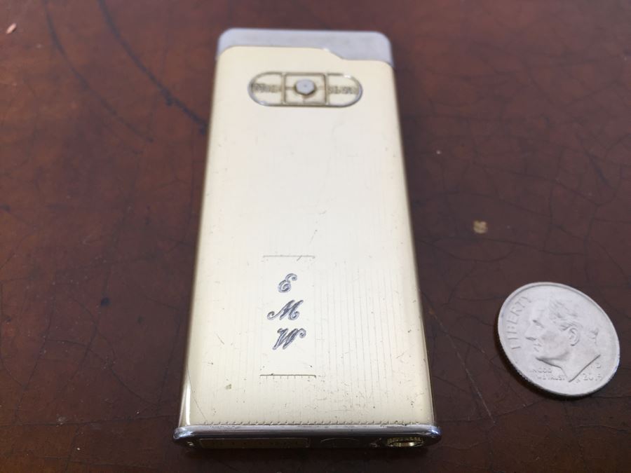 Vintage Kreisler Japan Gold Sleek Lighter [Photo 4]