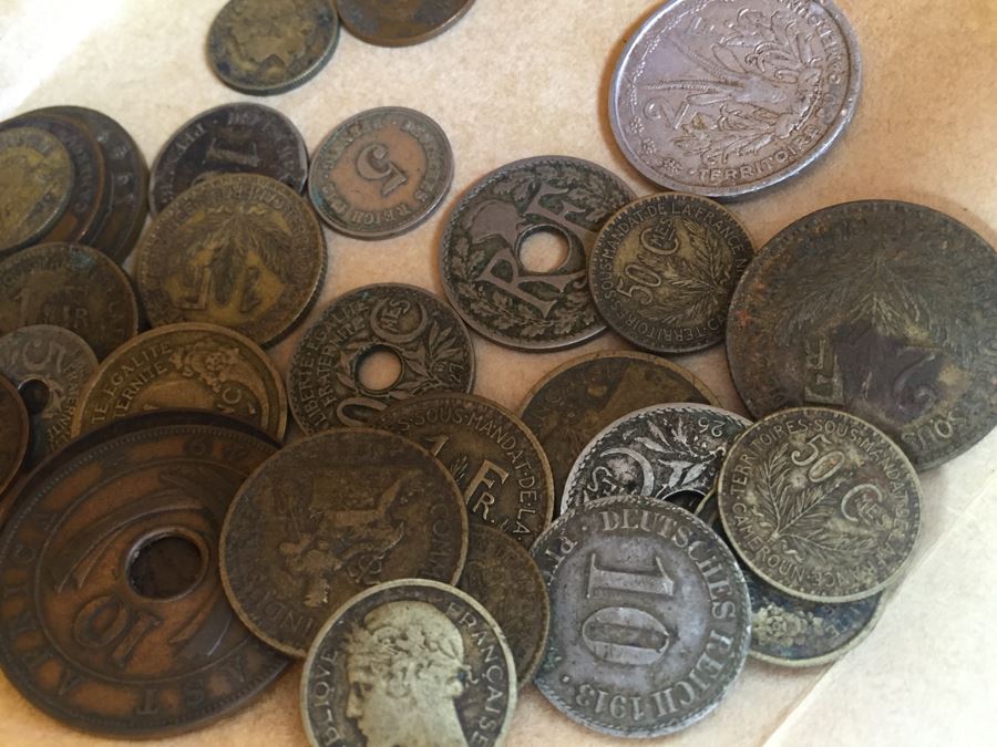 Huge Collection Of Internation Paper Money And Coins Organized By Country - Only Showing A Handful Of The Collection Within Shoebox [Photo 4]