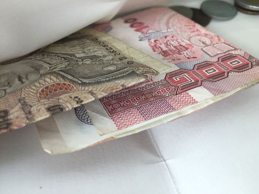 Huge Collection Of Internation Paper Money And Coins Organized By Country - Only Showing A Handful Of The Collection Within Shoebox [Photo 64]