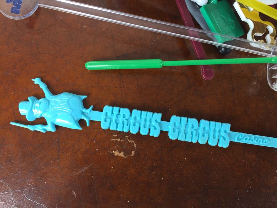 Collection Of Vintage Advertising Barware Swizzle Stir Sticks - Circus Circus Casino, Trader Vic's, TWA [Photo 2]