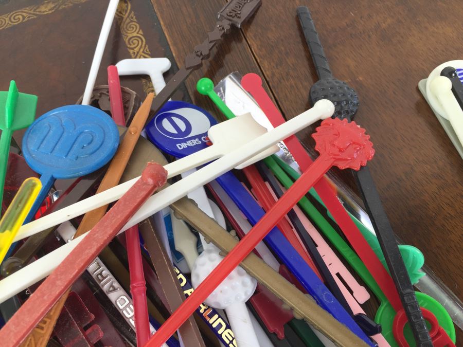 Collection Of Vintage Advertising Barware Swizzle Stir Sticks - Circus Circus Casino, Trader Vic's, TWA [Photo 9]