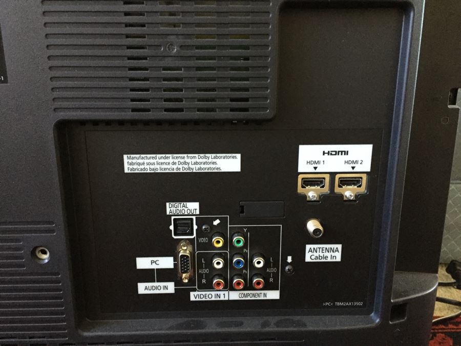 JUST ADDED - Panasonic LCD TV 32' Model No TC-32LX14 [Photo 7]