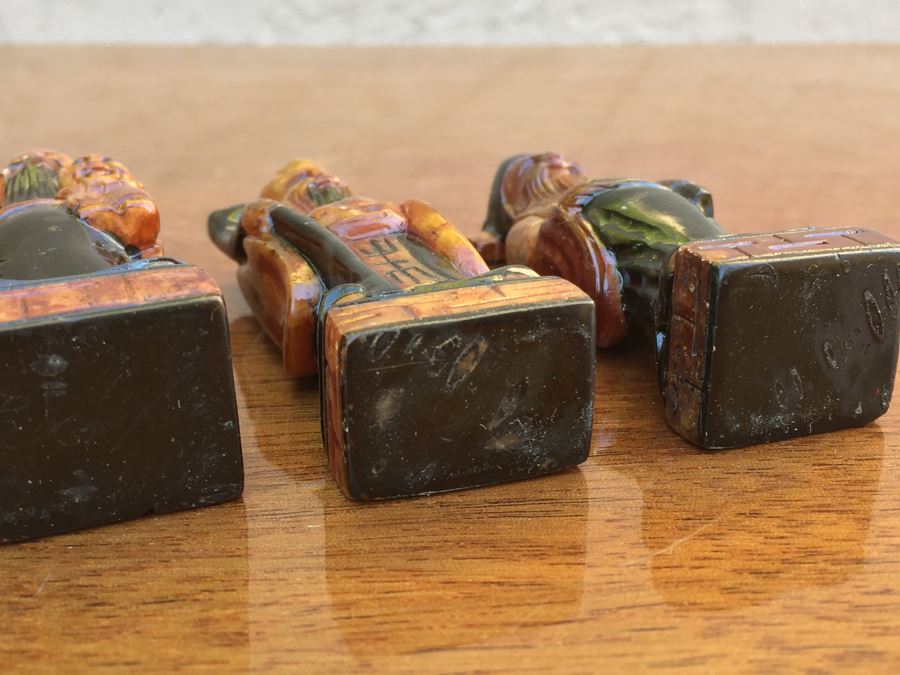 JUST ADDED - 3 Small Chinese Figurines [Photo 19]