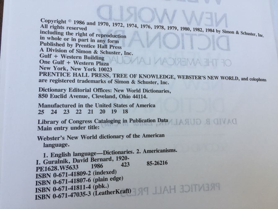 JUST ADDED - Hand-Crafted Leather Bound Special Edition Webster's New World Thesaurus And Webster's New World Dictionary With Thesaurus [Photo 10]