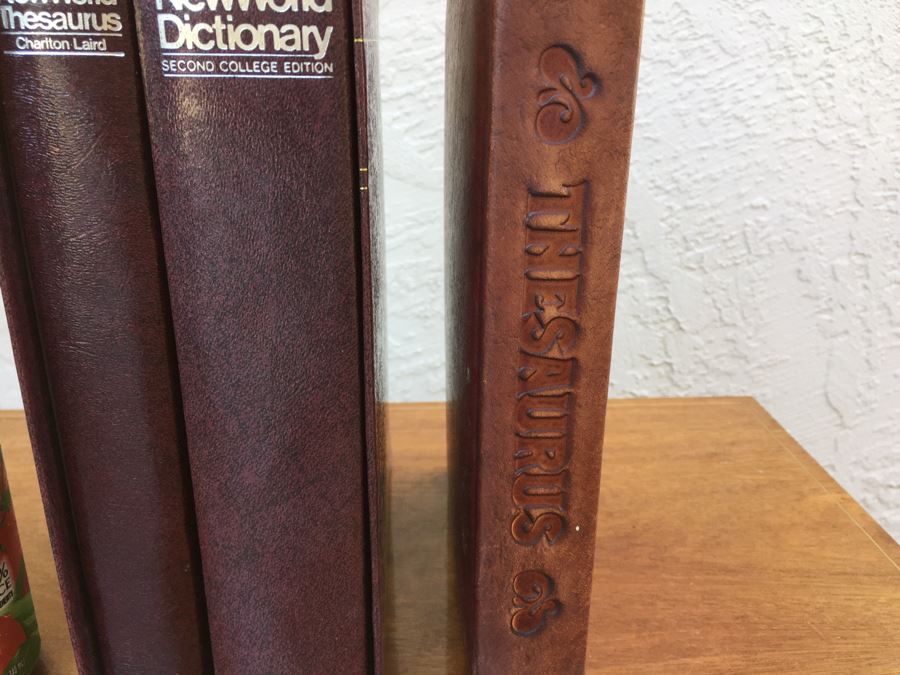 JUST ADDED - Hand-Crafted Leather Bound Special Edition Webster's New World Thesaurus And Webster's New World Dictionary With Thesaurus [Photo 6]