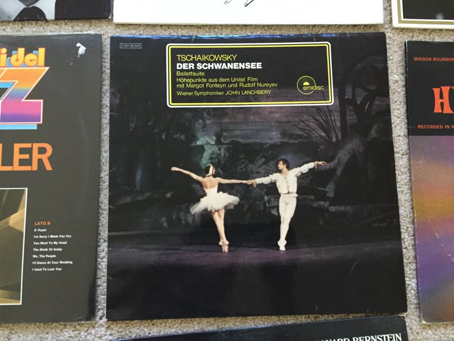 JUST ADDED - Vinyl Record Lot Includes Record Labels RCA Victor Red Seal Records, Deutsche Grammophon Records [Photo 11]