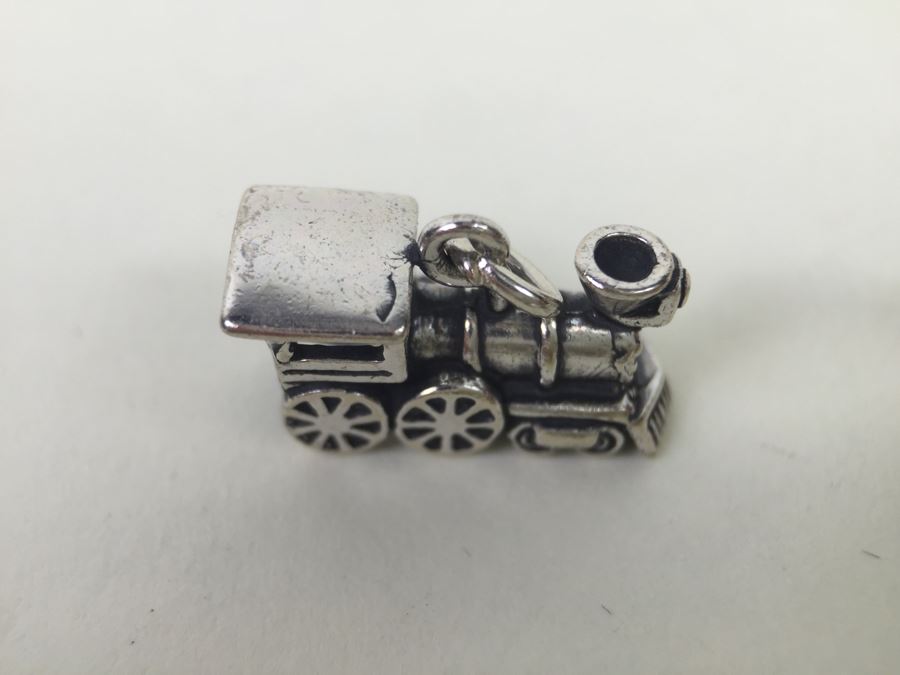 (5) Sterling Silver Charms For Charm Bracelet - Totem Pole, Seal, Bear, Train, Whale 12.6g [Photo 4]