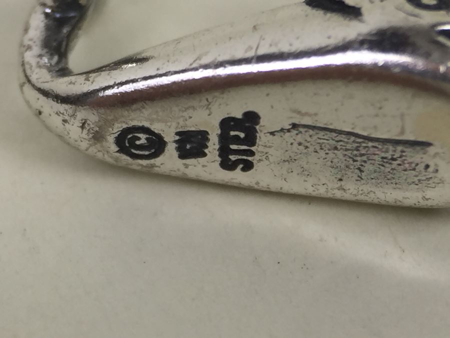 (5) Sterling Silver Charms For Charm Bracelet - Totem Pole, Seal, Bear, Train, Whale 12.6g [Photo 7]