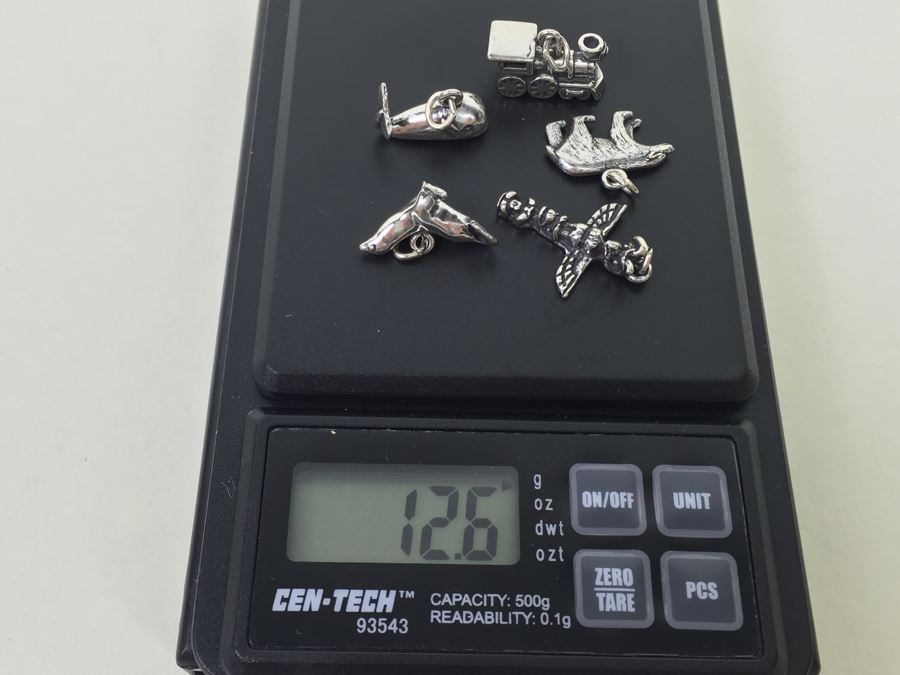 (5) Sterling Silver Charms For Charm Bracelet - Totem Pole, Seal, Bear, Train, Whale 12.6g [Photo 9]