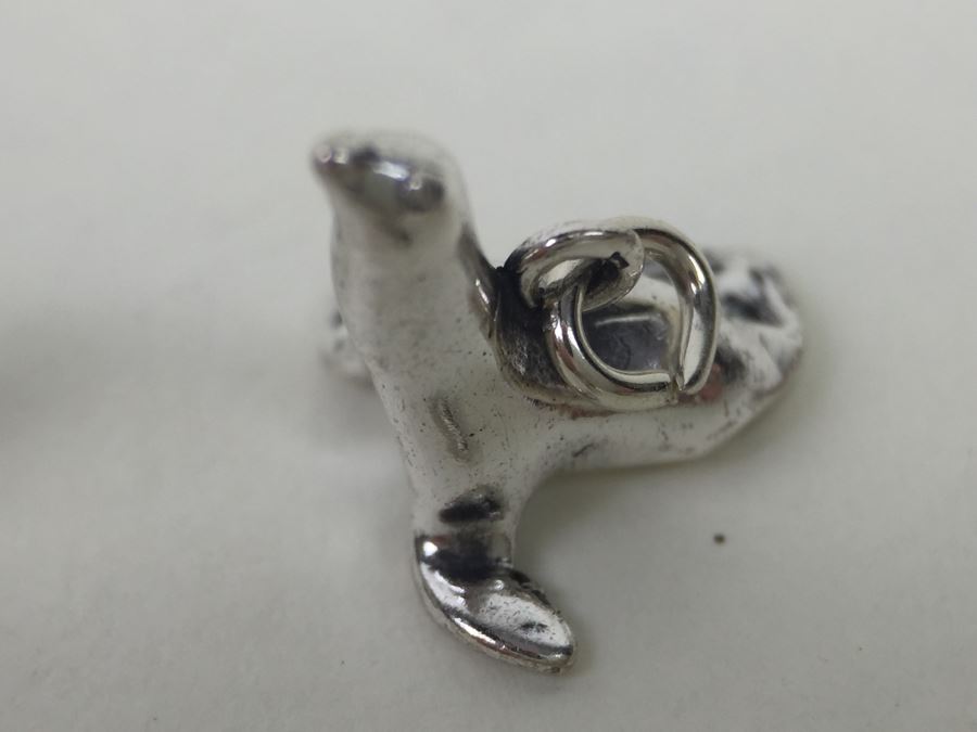 (5) Sterling Silver Charms For Charm Bracelet - Totem Pole, Seal, Bear, Train, Whale 12.6g [Photo 5]