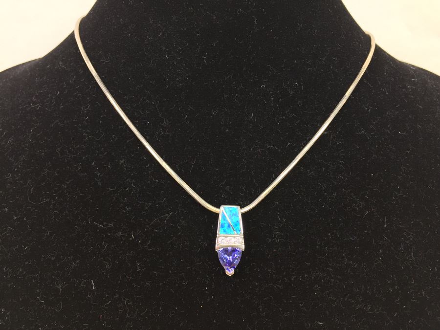 Sterling Silver Pendant Necklace With Blue Gemstone 13.6g [Photo 1]