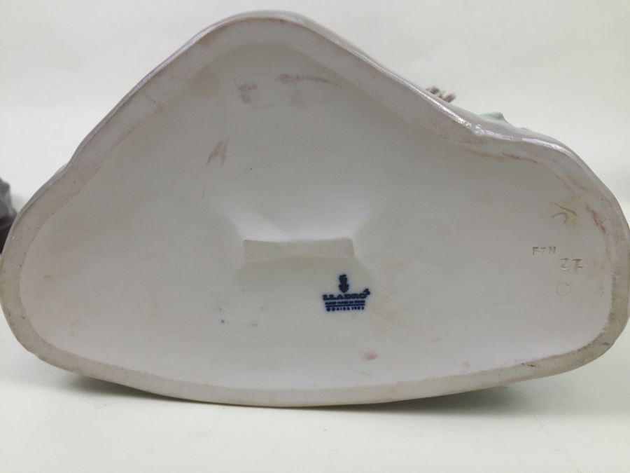 Rare Large Lladro 'Mariko' Japanese Lady With Fan Flowers Lamp Post Estimate $1,250 [Photo 3]