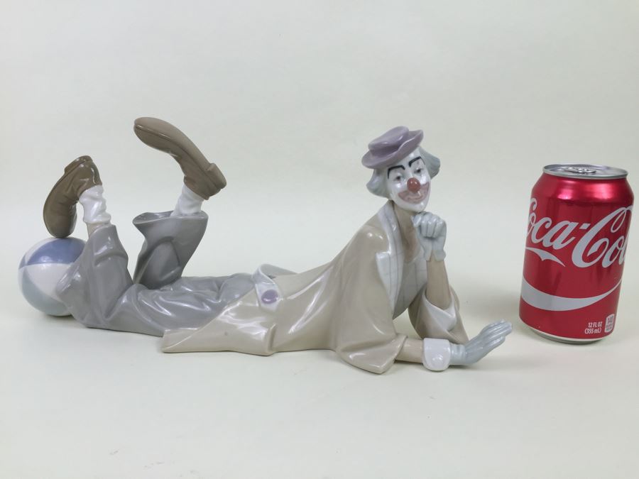 Lladro Figurine 'Clown' Lying Down 4618 Salvador Furio Retails For $570