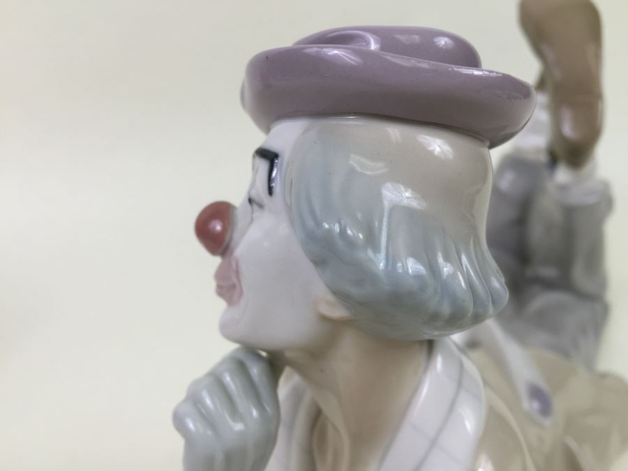 Lladro Figurine 'Clown' Lying Down 4618 Salvador Furio Retails For $570 [Photo 12]