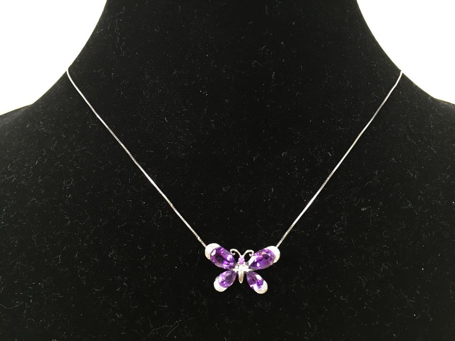 14K White Gold Amethyst Butterfly Pendant With 14K White Gold Box Chain 3.0g