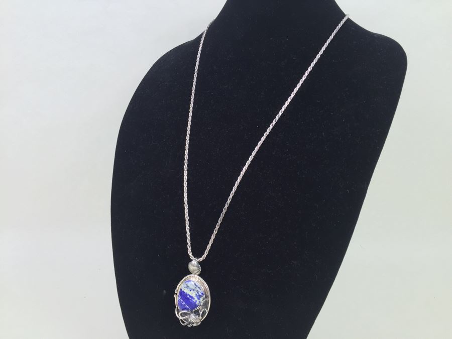 Large Sterling Silver Shell Motif Pendant With Large Blue And White Stone Plus Chunky Sterling Silver Chain 45.6g [Photo 5]