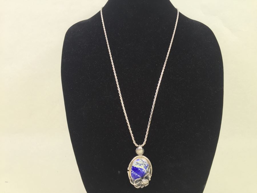 Large Sterling Silver Shell Motif Pendant With Large Blue And White Stone Plus Chunky Sterling Silver Chain 45.6g [Photo 4]